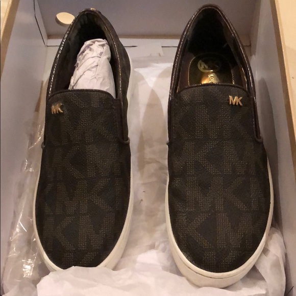 michael kors slip on